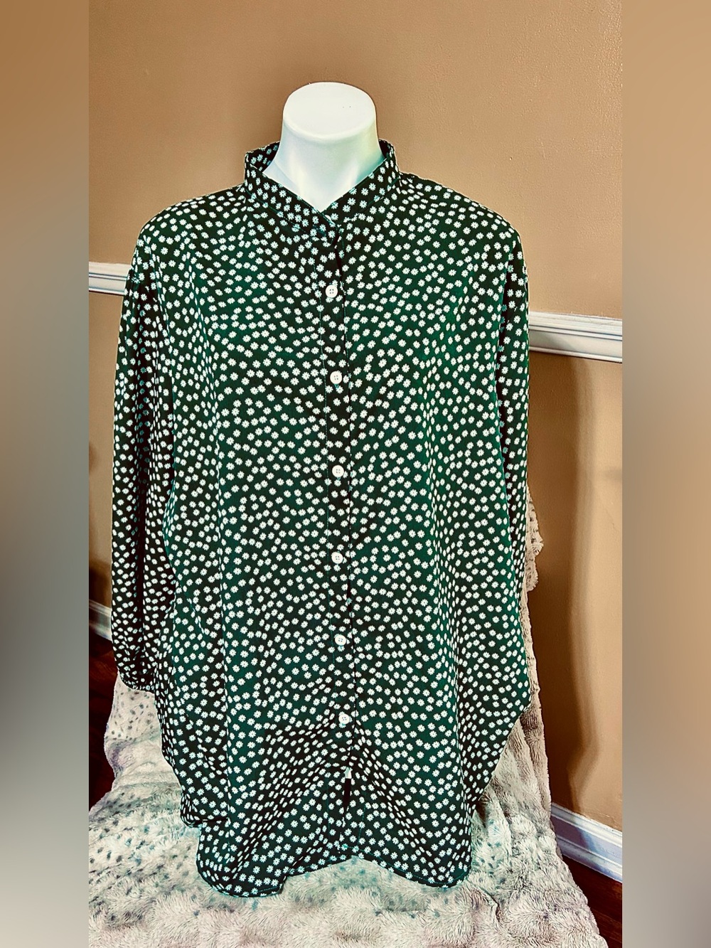 Womens Button Down Long Sleeve Elastic Blouse Green White Floral EUC 4X